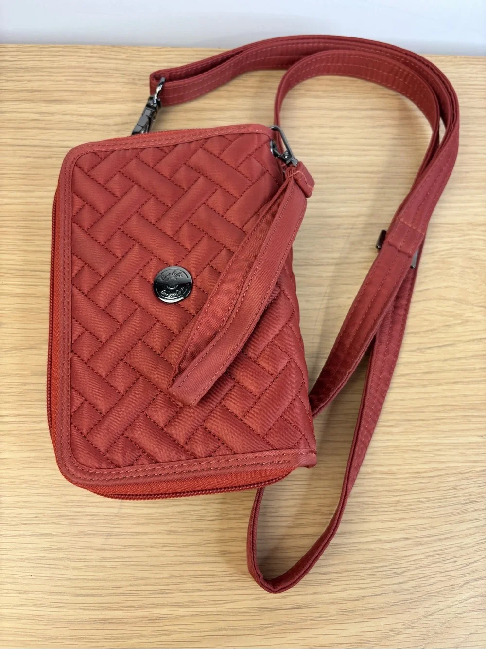 Lug Quickstep Convertible Wallet Crossbody Pink Rose Colorway